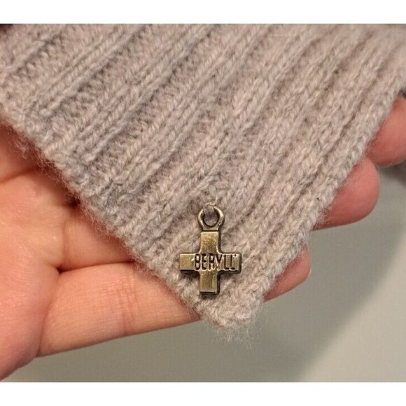 BERYLL Dramatic Asymmetrical Poncho Ribbed Gray 100% Cashmere Sweater - 346 - Picture 4 of 12